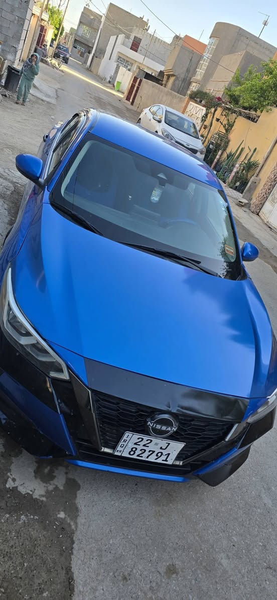 سنترا موديل ٢٠٢٢ السيارة نص فول  محرك ٢٠٠٠ GDi السيارة خير من الله جواهة تايرات جديد صدر جيد بيهة حادث قطعتين قبق جنطة وبنيد مدون دواخل ولا  ايرباك  كير ومكينه شرط لا عتة  لا صرف بل محرك  سعر السيارة ١٣٥ ورقة قابل للتفاوض اتصل ودلل *********** بعقوبة, ديالى
