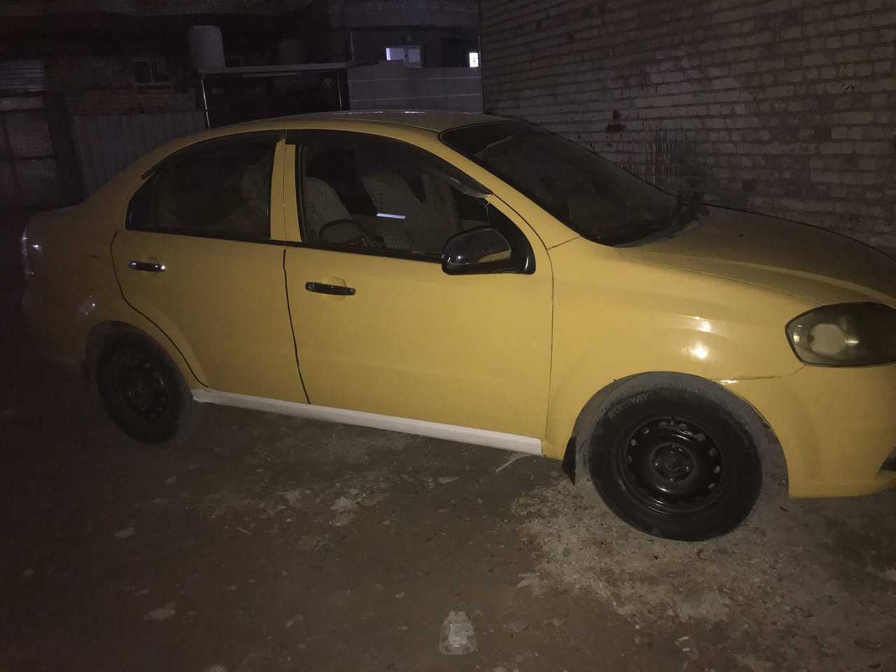 افيو للبيع ٢٠٠٨ رقم اديالى مكاني بغداد كير اوتو ***********
