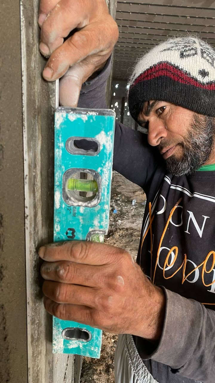 لبخ
بياض
معجون 
كادر
العمل بصره
تسليم مهندس
***********
