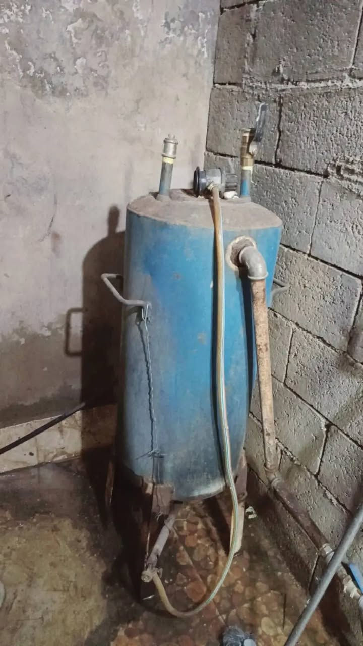 يوجد أغراض فرن كهربائي للبيع مكاني كركوك وبسعر مناسب للاستفسار اتصل ***********
