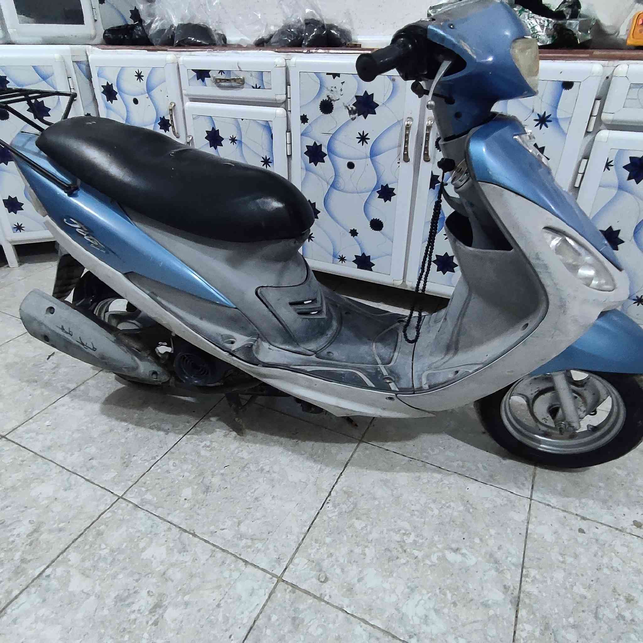 ماكس منغولي الببيع
مفتوح بيها ولفات فقط ونقصها باتري وسلف. 575 وبيها مجال قليل ***********
