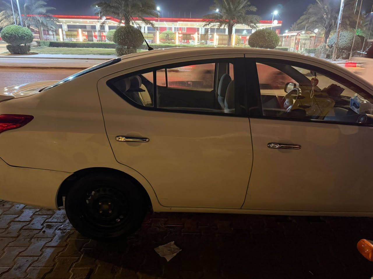 السلام وعليكم
نيسان صني 2021 هندي بليته زركه رقم اربيل انكليزي سنويه ماساقطه تحويل او وكاله حداديه ستوني مكملها ١٠٠٪؜
كير ومحرك فلين تراي زيرو 
سياره مال جناي تترحملي عليها 
شاشه وكامره فول تراي زيرو ماشي اقل من 100 الف 
السعر 96  قفل سونار موجود

مكاني كوفه
***********
