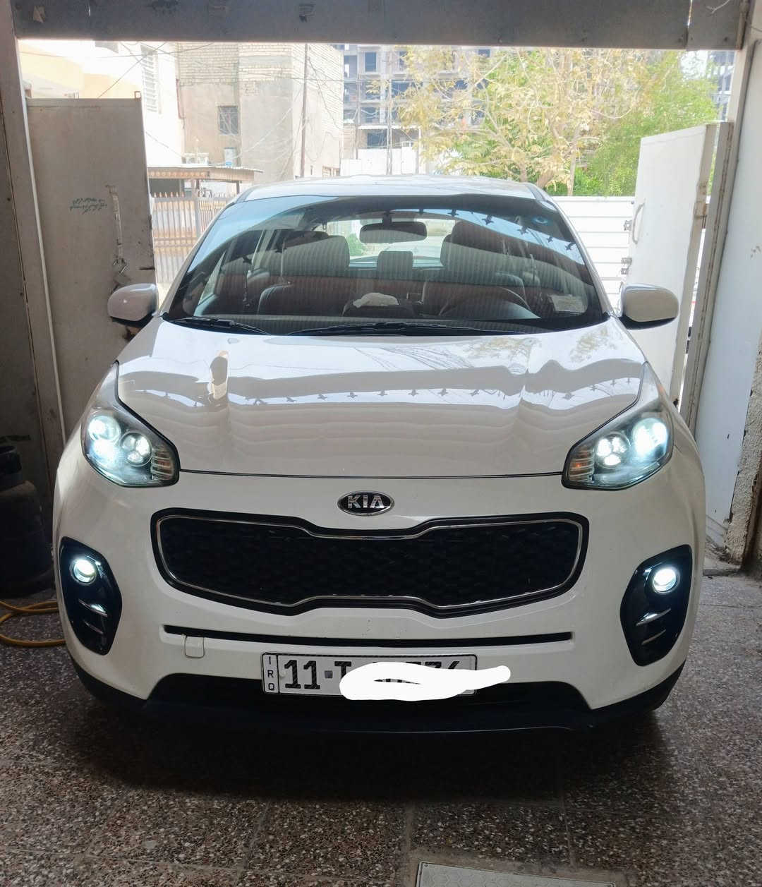 السلام عليكم
سبورتج أمريكي ٢٠١٩مواصفات نص فول
محرك٢٤٠٠مكفول 
صدرجديد شركة موفز 
دسكات اصليه امامي خلفي 
فريز تبريد جديد
لايت+بروجكتر زنون
دوشمه جديده..غرفه نظيفه
دبل سويج
سنويه لغاية ٢٠٣٠ باسمي
رقم دولي
بيه كم رصعه بسيطات وبارد بالباب الخلفي
كلشي موضح بالصور
السونار مرفق وصور الحادث
السعر١٥٥ورقه 
بغداد  ..الزعفرانيه
***********
