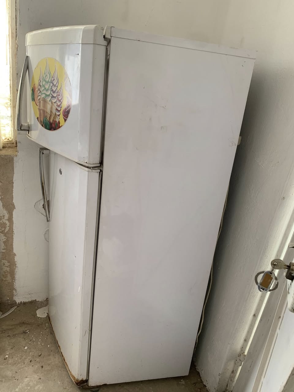 متاح ثلاجة ٩ قدم شغالة ١٠٠/١٠٠ تجميد وتبريد فقط يوجد صدأ بالسفل المكان الداوودي السعر ٥٠،٠٠٠ الف


**إذا كنت صاحب هذا الإعلان وتريد حذفه لأي سبب، رجاءا أرسل رسالة إلى الدعم الفني**