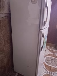 07765344327بس واتساب سلام عليكم ثلاجه للبيع  السعر150بيه مجال مكاني بغ...