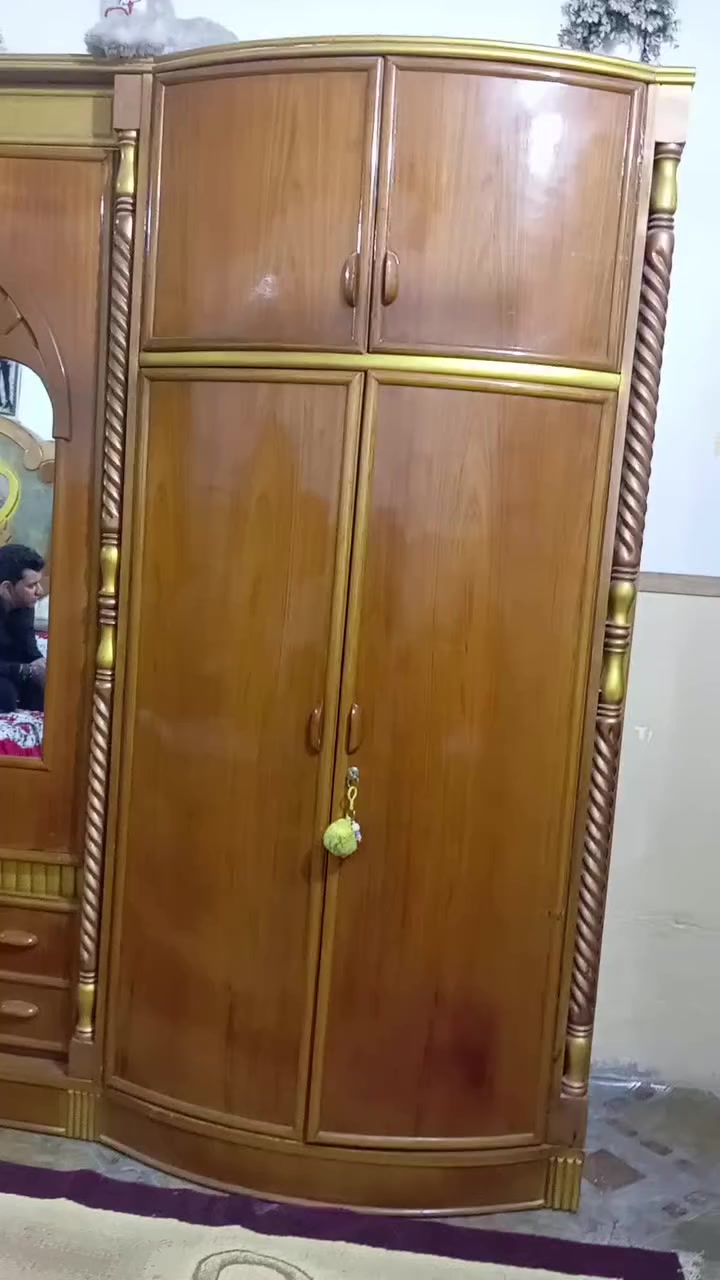 السلام عليكم غرفه للبيع نضافه فول لغرفه نصبته اتخبل احله من  صوره ونجارته اصلي داخل وخارج صاج السعر مليون و 700 وبيه مجال للطيبين


**إذا كنت صاحب هذا الإعلان وتريد حذفه لأي سبب، رجاءا أرسل رسالة إلى الدعم الفني**