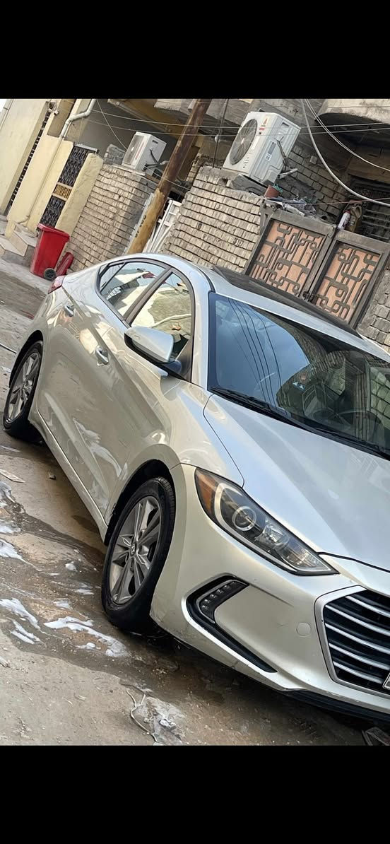 النترا للبيع موديل ١٧محرك٢٠٠٠دوش ضرر خلفي دعامية وشوية يم رقم لخلفي
وبيهة بارد مكانين السيارة خير من الله فول مواصفات للاخير فتحة بصمة تدفئة كشنات كشنات كهرباء تبريد منفصل ١/١ مكاني بغداد الدورة باسمي  السعر ١٢٣ ***********
