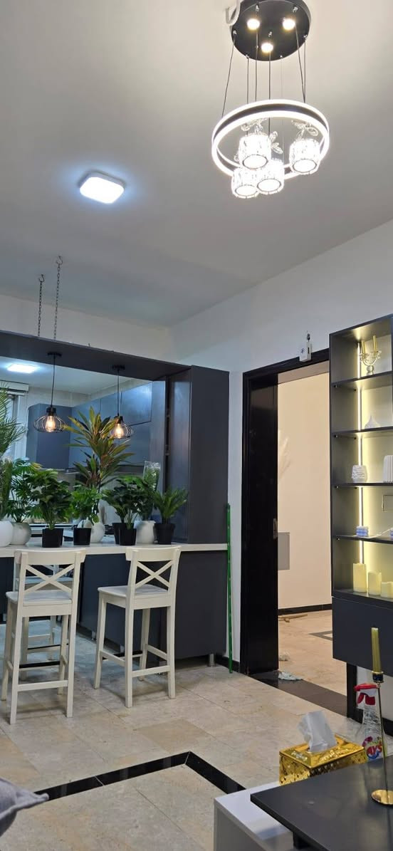 شقة للبيع في مجمع الشعب السكني المساحه ١٥٦ متر مع الاثاث
للمراسلة وات ساب ***********
