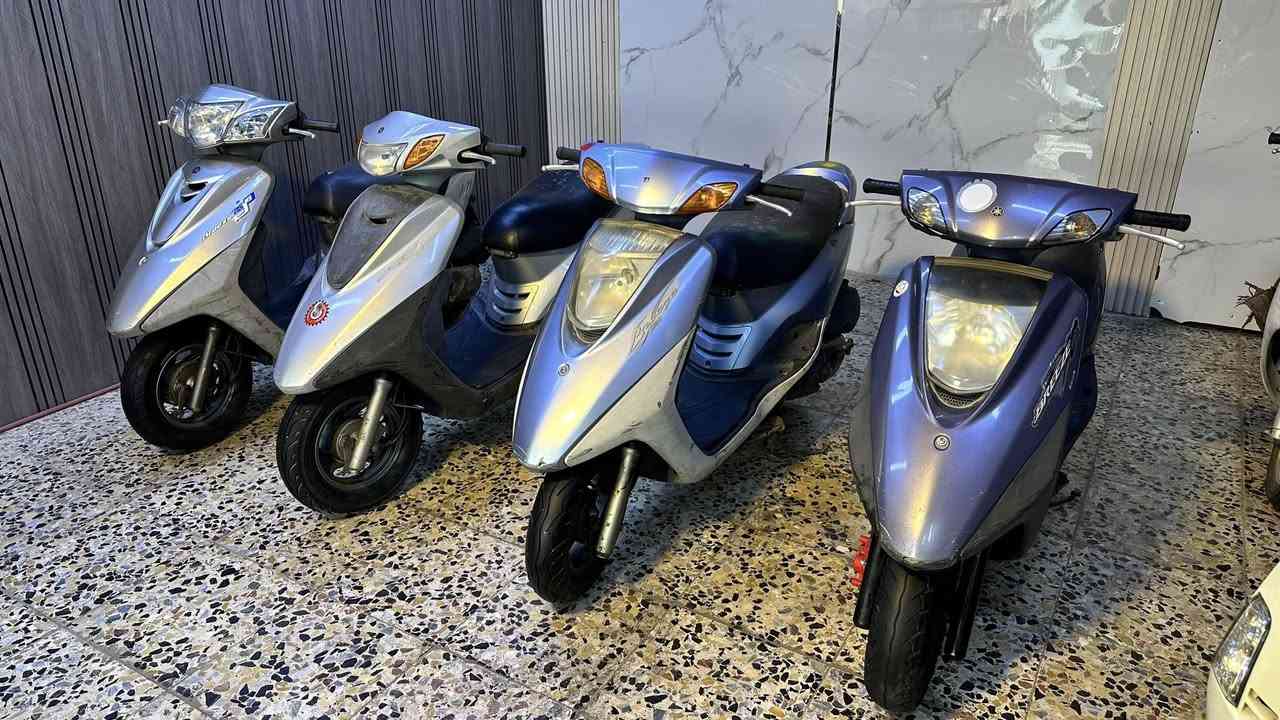 العنوان بغداد شارع فلسطين شارع الظلال 
يوجد توصيل داخل بغداد وجميع المحافظات 
‭0778 114 7176‬
