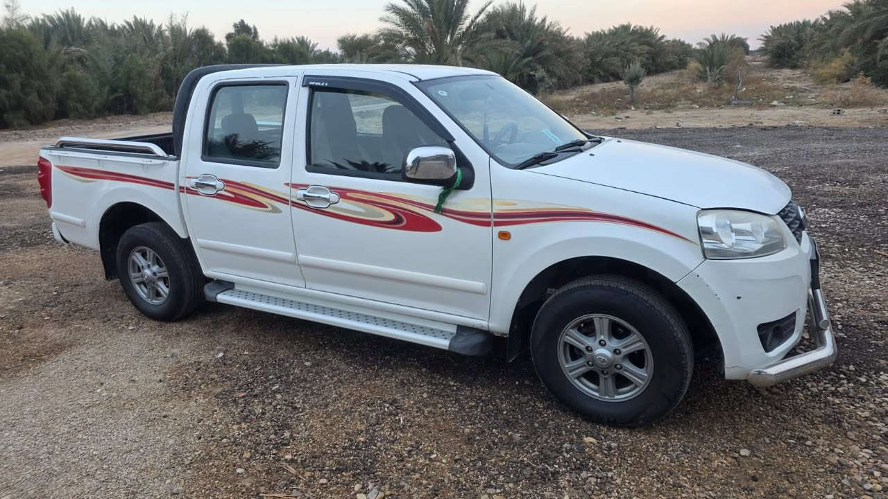 سلام عليكم.  
للبيع سياره كريت ويل 2018
دواخل رصاصي 
رقم قادسيه 
سياره مكفوله من ضربه وتبديل وصبغ 
 سياره جاهزه من كلشي 
تخم تاير جديد 
حداديه جديده 
مكينه وكير شرط 
كهربائيات كله شغاله 
تبريد ثلج 
مكاني الديوانية الحمزه الشرقي 
                    
السعر 95وبيه مجال 

***********

***********
