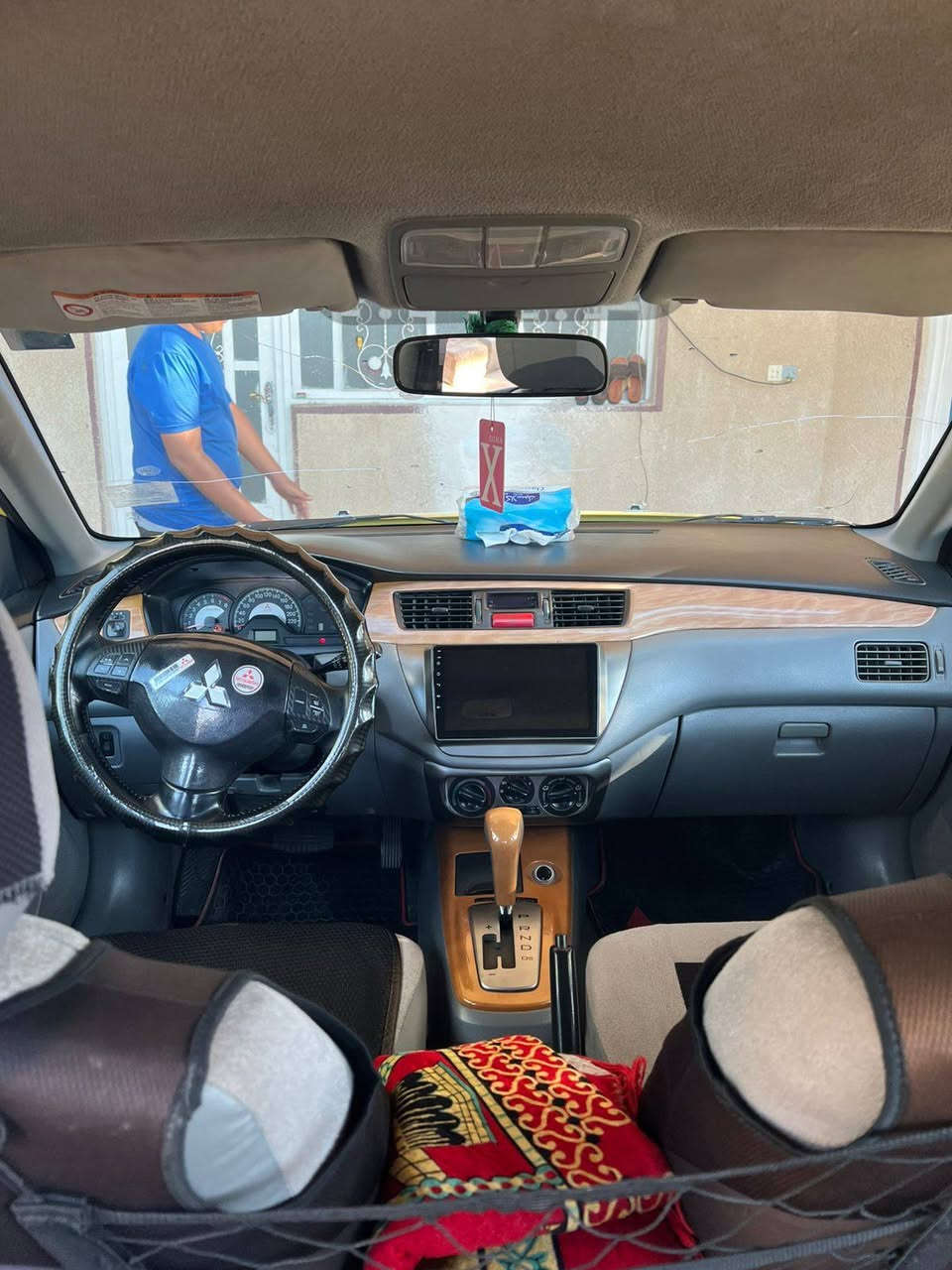 لانسر لبيع موديل ٢٠١٠سيارة
بلادية مابيهة ضربة كير محرك خير من الله تبريد
شغال سيارة جاهزة من كلشي سعر ٧٨  بيهة مجال ستفسار تصل على هاذا رقم ***********
