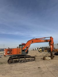 حفارة هيتاشي Z3 • 2012 • كربلاء