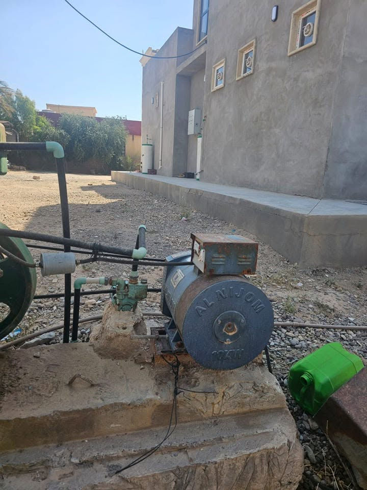 السلام عليكم
لستر للبيع مستعمل ٤ اشهر بعده جديد 
السعر الاتصال علا الرقم ***********
