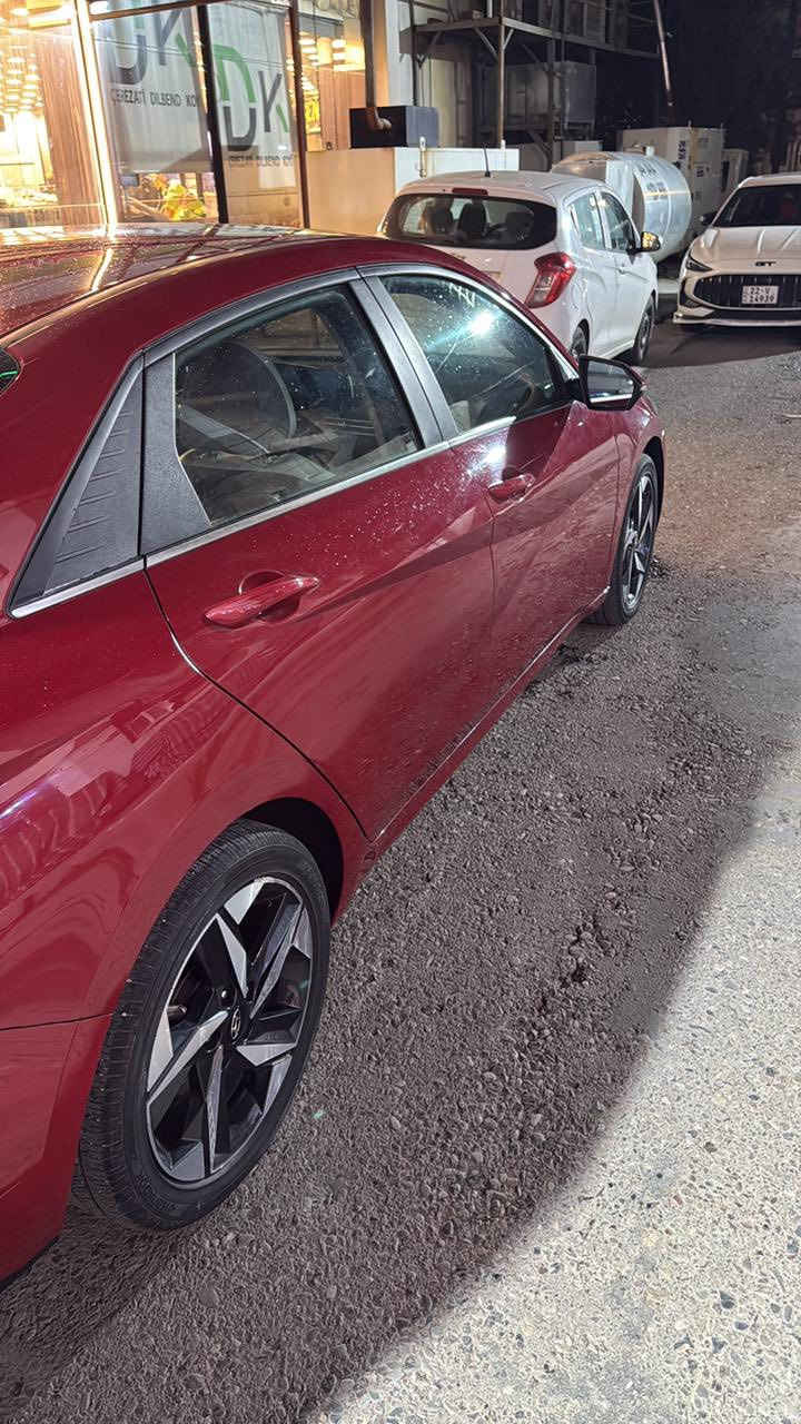 السلام عليكم للبيع هونداي الانترا 2023 هايبرد وبانزين ضرر باب وداير مال جاملغ فقط بجم كبس رقم اربيل بسمي مواصفات سياره لمتدد معروفه تجي فووول 1/1 سياره كامله وما ناقصهه شي مكاني بغداد الدوره السعر 169 وبيهه مجال قليل اي ستفسار اتصل وتدلل رقمي ***********
