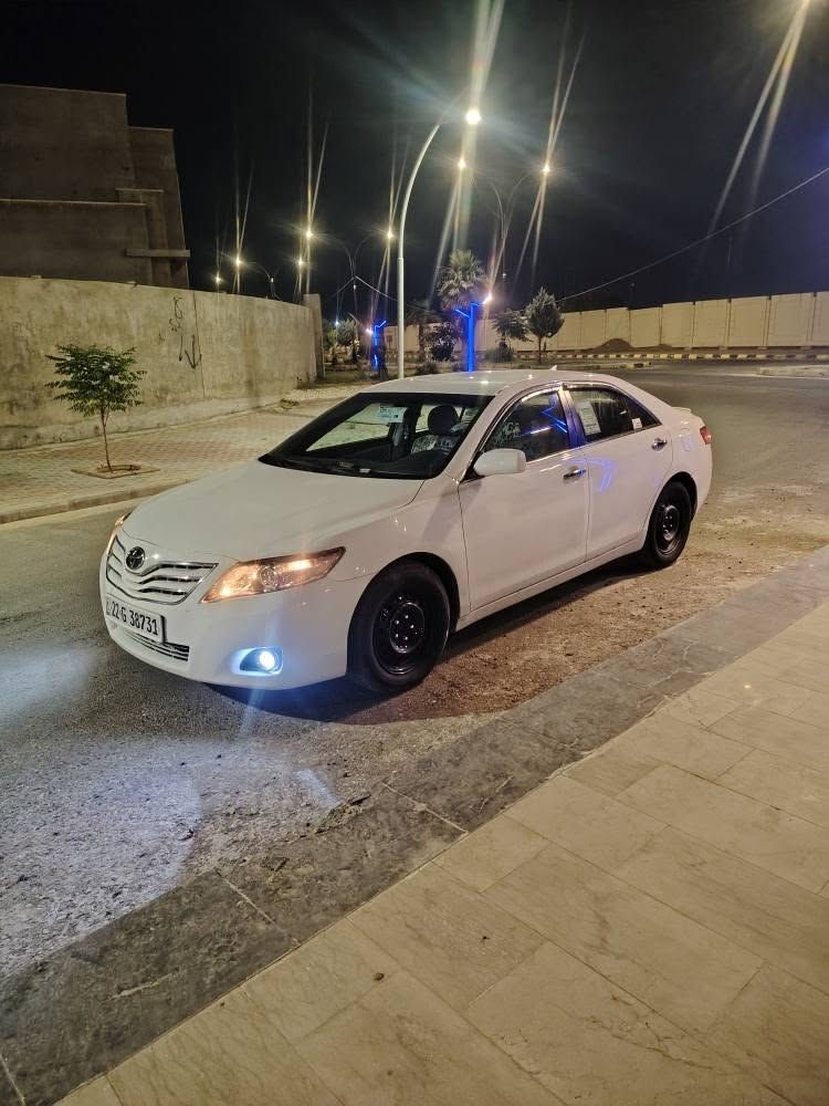 السلام عليكم .. 
كامري للبيع موديل 2009
رقم اربيل الجديد سنوية جديدة
محرك شرط ما مفتوح
2400 محرك 
گير شرط تبريد ثلج شرط
تخم تاير
صدر امام خلفي جديد شرط
شاشه كامره 
منظومة زنون
قفل سرعه
دوشمه كشنات
دوشمه ارضيات 
بجم كبس 
صندوگ كبس
الصبغ قطعه وهلال
بدون دواخل
السيارة جاهزة ما تحتاج اي مصرف
السعر 100  دفتر 
للأستفسار / ***********
العنوان تكريت القادسية تكريت, صلاح الدين
