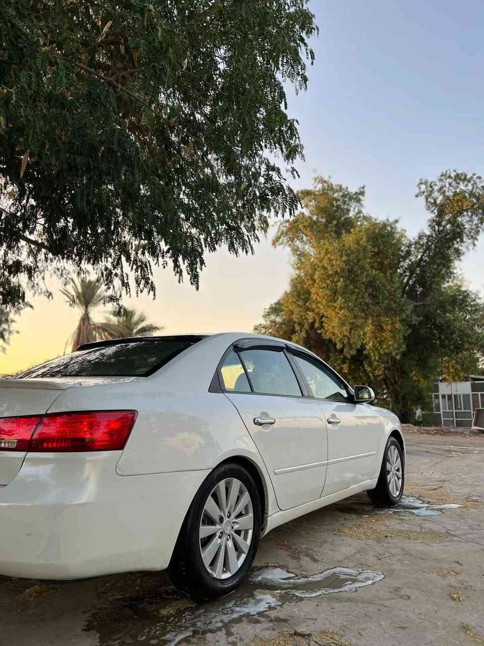سلام عليكم سوناته 2007 وارد امريكي رقم بغداد  محرك 2400 تبريد منظومه جديده تخم تاير جديد حداديه جديده داخل صاج تحكم ستيرن السياره جاهزه عله اخر حبايه بيه صبغ 3 قطع بدون اي داخل مكاني بابل سده الهنديه السعر اتصل ***********

