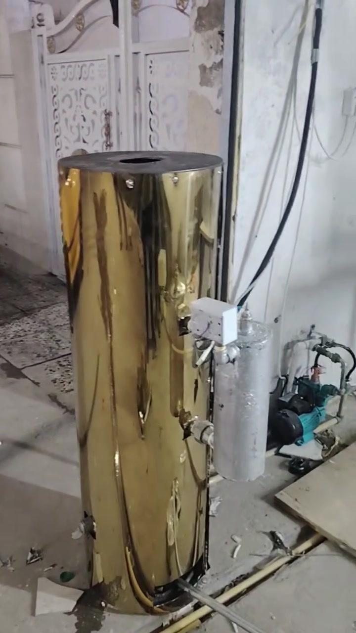 بسم الله تم تجهيز و تنصيب بريس هاديان معة بيلر غاز كهرباء فول اوتوماتيك كل التوفيق إن شاءلله الاستفسار اتصل ابو تبارك بغداد ***********
