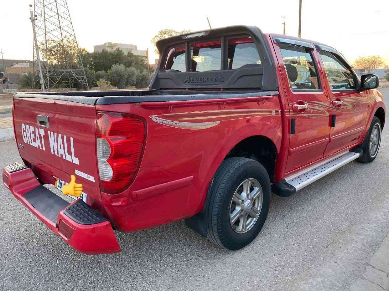 السلام عليكم للبيع فقط بدون مراوس بيكم كريت ويل 2013 مكفوله من ضربه وتبديل بيها رش بنيد اثر جراد فقط محرك كير اكسل ممتاز تخم تاير جديد تبريد تدفئه كهربائيات كله شغال سنتر لوك رقم قادسيه دولي باسمي هزه جديده تحويل بالرمادي مشروع وطني 
مكان السياره بالرمادي 
السعر 67 بي مجال بسيط 
***********
