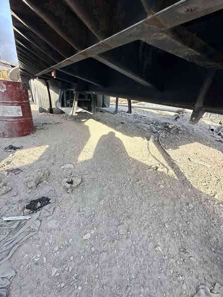 سلام عليكم للبيع عربانه روسي جديده زيرو       تخم تاير السعرالطول ٩ونص متر والعرض ٣متار و١٠ سانتيم ١٢٥ ورقه وبيه مجال  الاستفسار ***********
