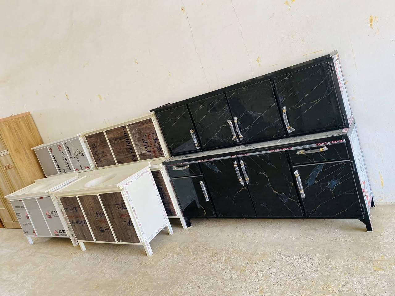 كاونترات جديد سنك مرمر
كاونتر مترين 3 قطع بسعر 340 
الف كاونتر متر ونص 3 قطع بسعر 280الف

عنوان بعقوبة كاطون شارع ابو رباح مزاد ضي القمر 

*********** 
يوجد خدمة توصيل بكروة
