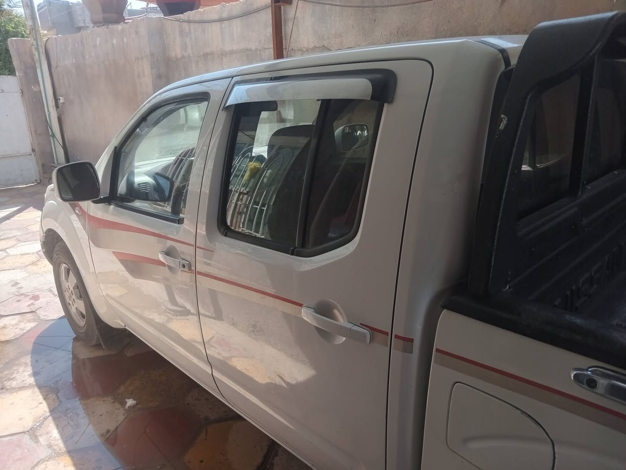 نيفارة موديل ١٠ سيارة بلادية كير مكينة مكفوله رقم بغداد تحويل مباشر سعر ٨٨ وبيه مجال هاتف *********** المكان ديالى
