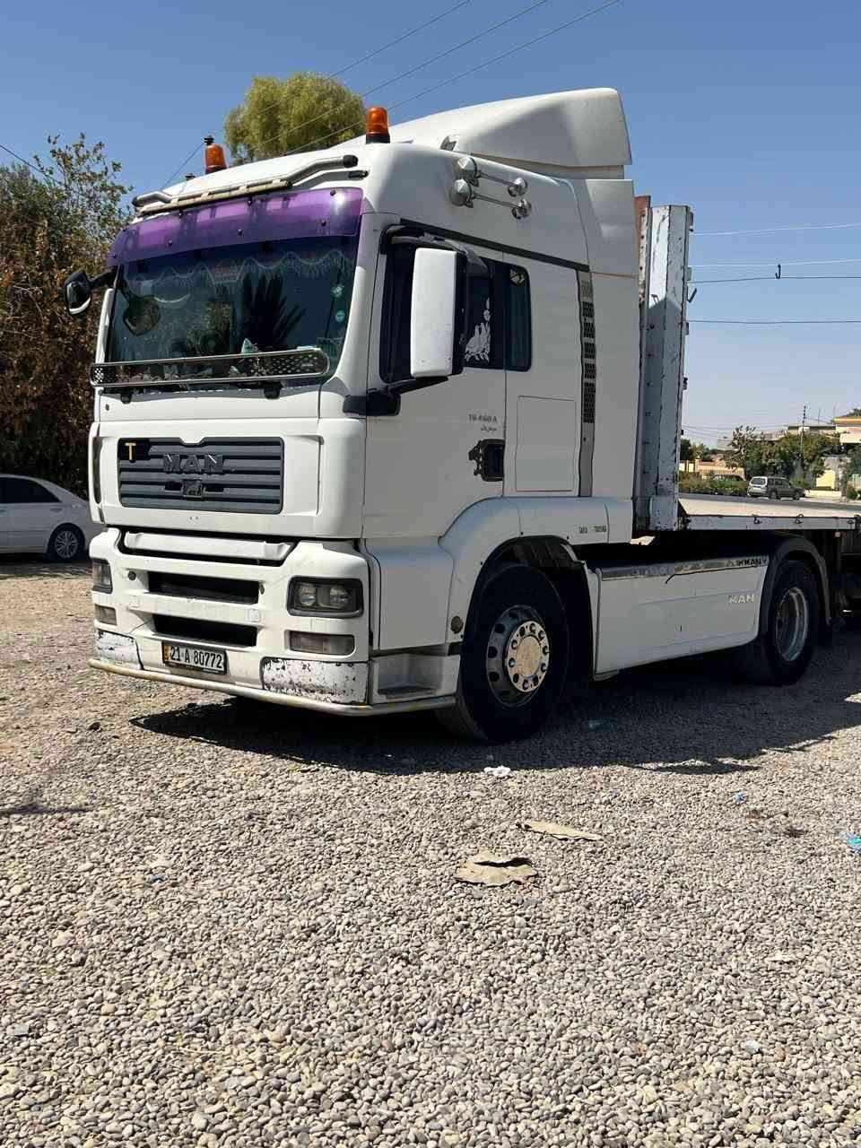 مان 2002 مکینە ی سینی 440 ڕە قم سنە وی تازە *********** مکان کە لار
