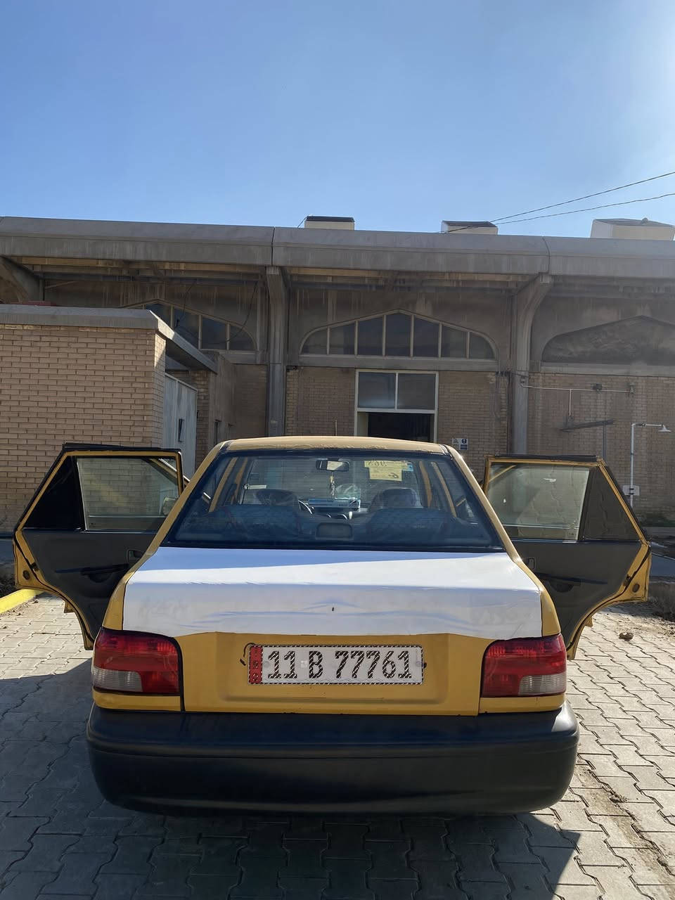 السلام عليكم سايبه موديل 2013 هزه جديده شواصي واحد مفطور ومصلح  محرك مكفول كير وكلج جدد تايرت جدد كهربائي من الطول الطول شغاله قاعده فيت بم ونورلات وبلكات جدد داخل نضيف كلش ولايت زنون عالي ناصي هيه غرمات مصفره شرط التحويل مكاني بغداد الغزاليه  *********** السعر ب 26  وبيه مجال
