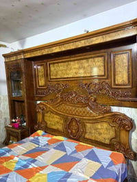 للبيع 200 ألف للإستفسار 07713244510