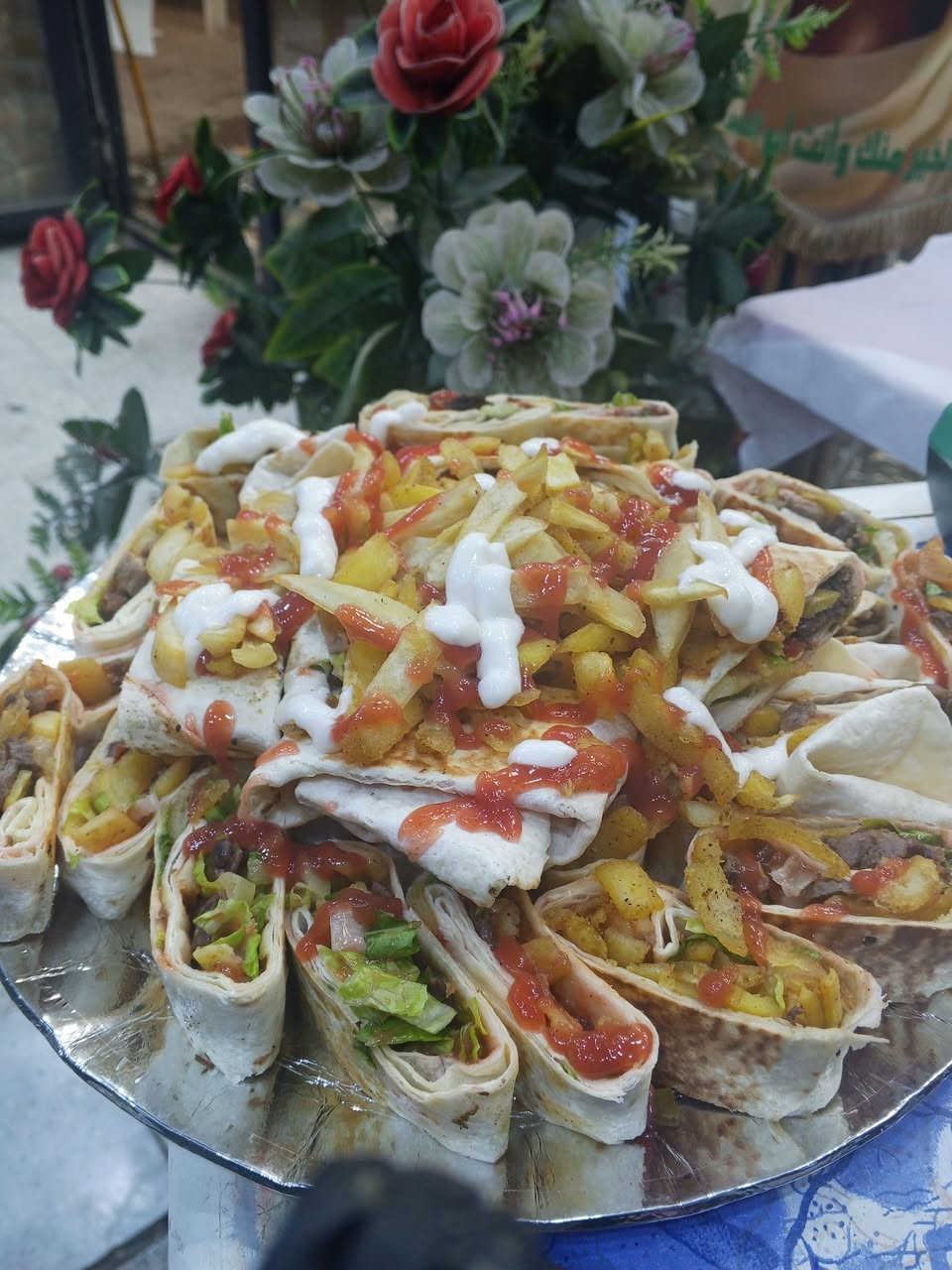 عروض مطعم العروبة 
بيتزا وسط 1
لحم بعجين كبير 1 
بركر 3
صاج لحم 1 
بيبسي 
السعر 10000
توصيل مجاني وتساب وتصال 
***********
#الجميع
@إشارة
