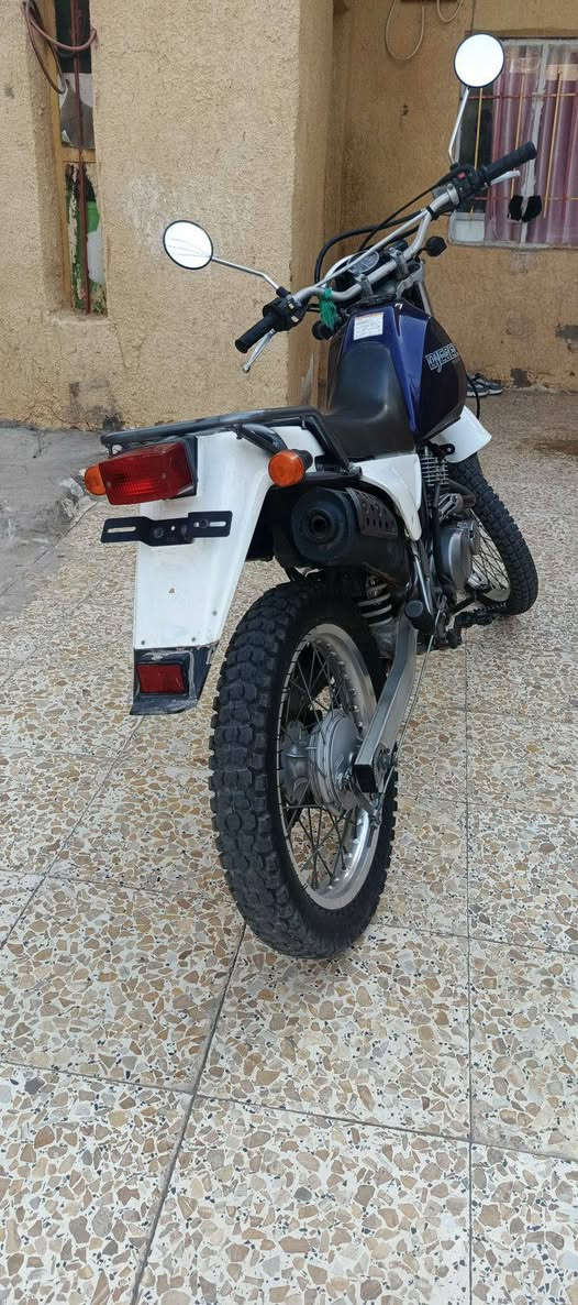 السلام عليكم شباب دراجه دجبل 200 كل نقص مابيها مكفوله كفاله عامه دراجه عله وضع الشركه للاستفسار عله رقم ***********
