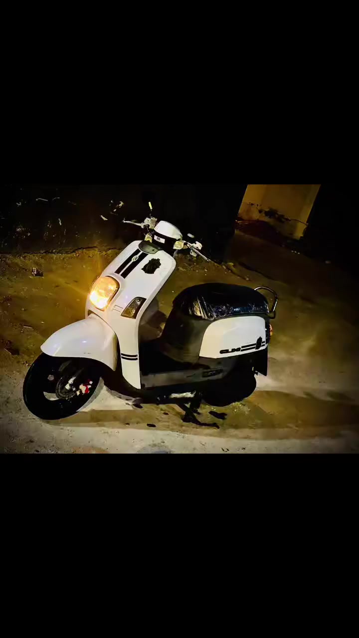 السلام عليكم شباب دراجه ماكس بوليس كفاله عامه للبيع مكان نجف تواصل خاص هذا رقمي ***********
