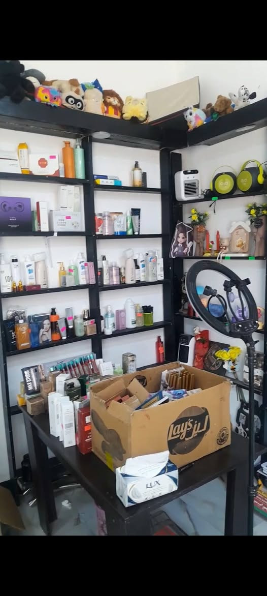 مكلف بلنشر رفوف مال مكتبه للبيع سعر خاص أتصل عل رقم واتساب ***********
