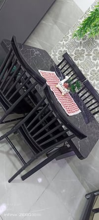 طاوله ١٢٠×٧٥ • ٤ كراسي عظم عاج • سبع ابكار