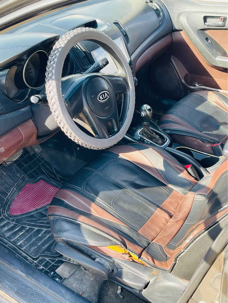 سيراتو 2012 
رقم بابل السونار موجود 
المحرك بي صوت براص 
مكلف بلنشر للتفاصيل اتصل على رقم 
***********
السعر 77 وبيه مجال النجف, العراق
