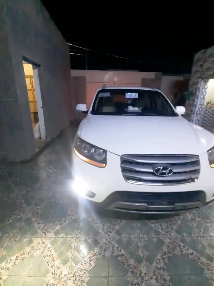 سلام عليكم سنتافيه 2011للبيع خليجي كفاله عامه فول سياره رقم نكليزي بغداد بسمي سياره 3قطع تبريد بنورامه تحكم بلستيرن شفط مري حاكيه حساسات تدفه تبريد 3قطع سياره 7راكب تخم تاير بصمه سياره جاهزه اخربصمه ابواب وجنطه حبايه مانقصه ***********ذي قار 6سلندر
