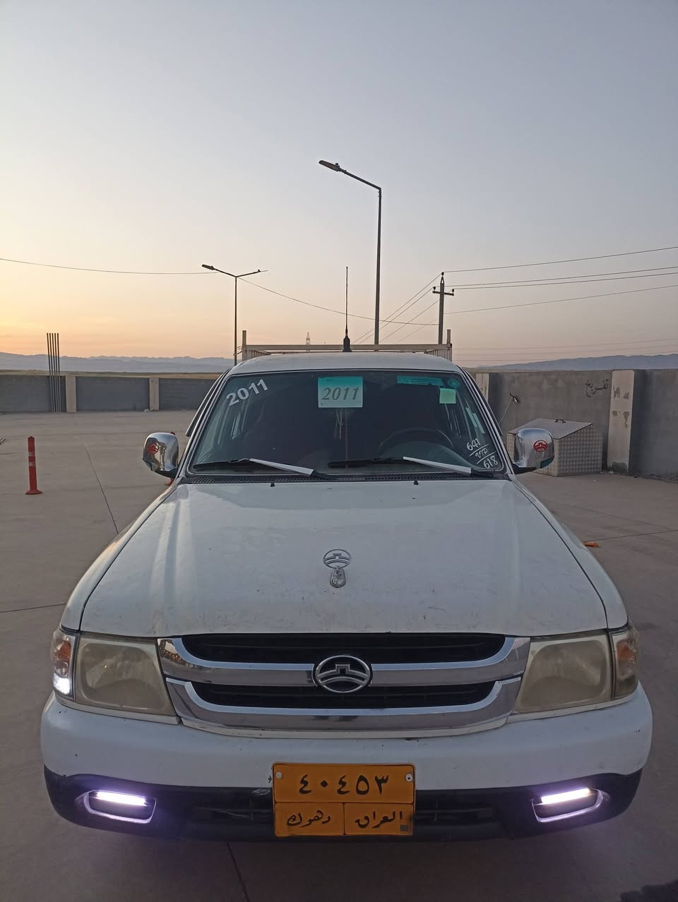 دێـر 2011  شەریکە جیهان  یەک  بوست بویاخ هەیە لەگەل دو جێ بجوک تعدیل   تحویل غرامە شەرت  تەقەۆ رەقە بە شەرت تازە پێش و پاشیم گوریە  هەر جوار تایەی نویە  مەکینە بەخ گێر و اکسل بەشەرت. 370 هزار خەرامەی لە سەرە. سعر 72 . عنوان ئاکرێ روفیا. ژ.م. ***********

