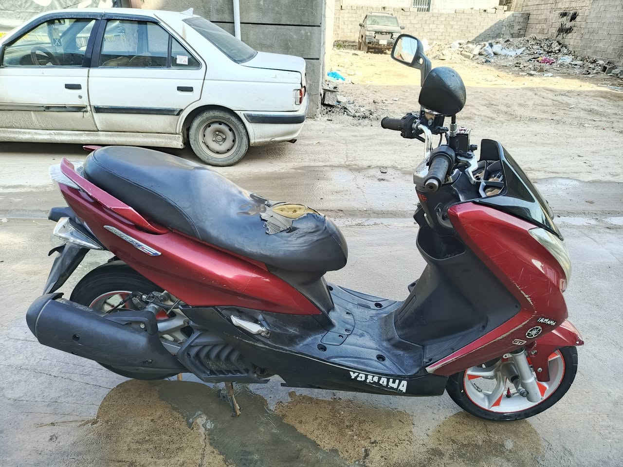 السلام عليكم ماجسته اس للبيع
 الدراجه خير من الله مي زيتي دهن امزويل حماوه تنساهه بس بيها كم طخه وتاير خلفي جديد الدراجه نقصها نوزل كهربائيات شغاله قفل ستيرن قفل كشن تجيب نوزل وياك وتشد وتفحص تريد تاخذها هيج بعد براحتك
رايدها ب 750 وبيها مجال بسيط

واتساب *********** مكاني بغداد الشعب
