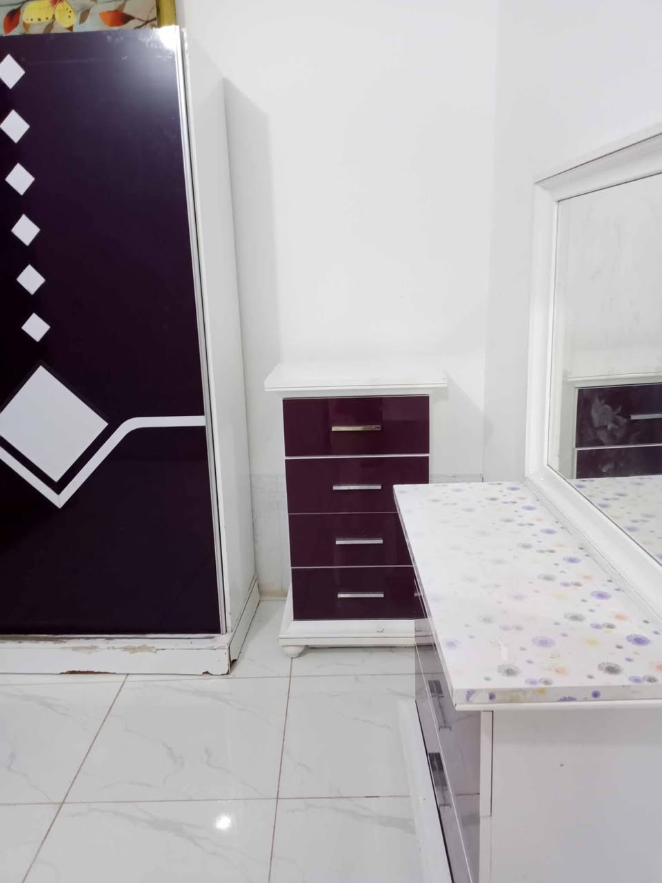 سلام عليكم غرفه نوم تركي بس جربايه مغيرين تخت مالتهه عراقي علمود اقوى سعر ٢٥٠ مع الفتح علينه


**إذا كنت صاحب هذا الإعلان وتريد حذفه لأي سبب، رجاءا أرسل رسالة إلى الدعم الفني**