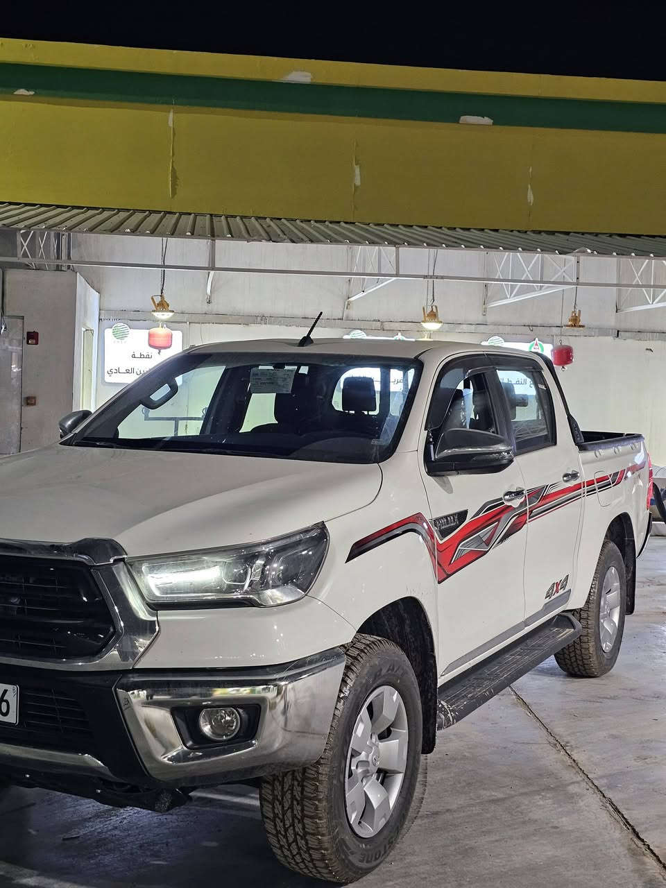 بيك اب هايلوكس ناصي 2025
 أسعار مخفضة #السعر 330$
متغيرة مع تغير سعر الصرف 🫡
       🎗HILUX🎗TOYOTA
كفالةمن ألاضرار المصنعية
والنقل 
        وكالة SAS ساز
⚠️الصيانه لمدة 3 سنوات 
      مرقم لوحات .اربيل  
مواصفات : فول باب اول بلادي بدون أضافات أو سستم
المحرك : 2700vvt.i . V4
العداد  :  0  زيرو
اللون : أبيض

 المواصفات 
    كير عادي 
🎗 مفتاح التشغيل  *سويج.
🎗كيلو متر  عداد🎀 لكزز🎀 مختلف كليآ
🎗رادار جانبي 
 دفع رباعي . 4×4.
🎗 شاحن هاتف 
كشافات ( بروجكتور) 
🎗 شاشه كبيره.
🎗 كامره دواره .
🎗 ويل عادي 
🎗 زر مساعد دوران dac .
🎗 سستم ايرباك متكامل .
🎗 اشاير بالمري .
🎗 ثلاجه وسطيه .
🎗 حساس خلفي 
🎗 مخرج للطاقه A 10  مخرج AUX&USB.
🎗مخرجHDMI L 
🎗 تحكم مقود متعدد لاستخدامات.
____________________________________
ملحقات السياره
🔖 فرشات ارضيات land cruiser prado
🔖 صندوق اسعافات اوليه 
🔖 مطفأة حريق 
🔖كيج ايطارات 
🔖 مثلث
🔖 عده 
🔖 جك 
🔖 سبير نوع ويل كب 
🔖كتيب ضمان والصيانه
🔖بصمه اضافيه
🔖نفاضه
 🦅 معرض ألظلال المركزي 🦅

اي استفسار عن طريق الاتصال فقط غير متواجد ع الانترنت

واسط الصويرة شارع المعارض الرئيسي 

***********   واتساب

***********    واتساب
