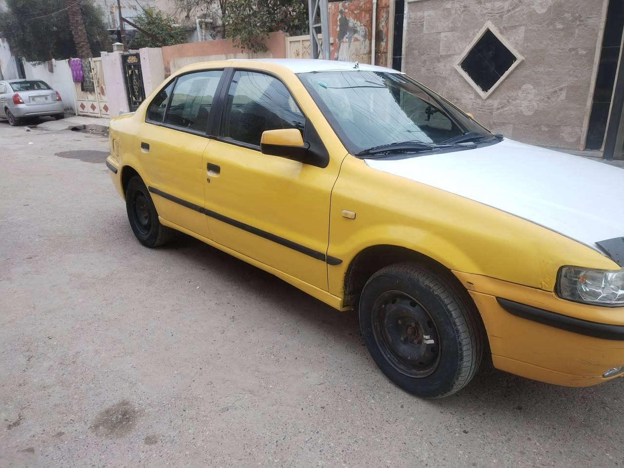 السلام عليكم سمند موديل ٢٠١٠ رقم بغداد محوره مكينه وكير كورلا بيكاجيو مكينه وكير خير من الله تبريد عاطل  السعر ٣٢ وبيها مجال مكان السيارة ديالى بعقوبه التواصل اتصل ***********
