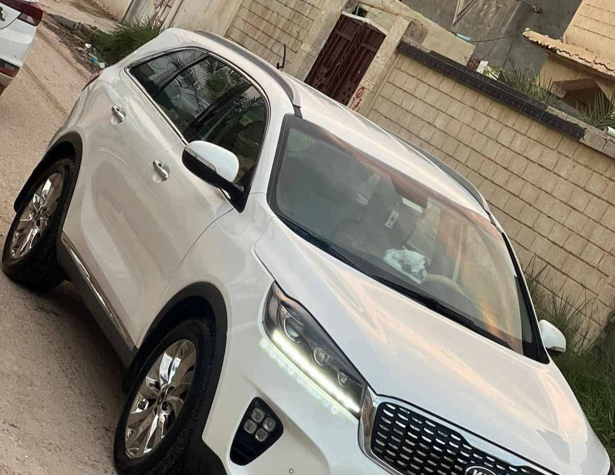 كيا سورنتو خليجي
6 سلندر
رقم بصره مشروع وطني بإسمي 
موديل 18 شكل 20
السعر 220
تفاصيل اكثر المراسلة على الخاص او الاتصال
***********
