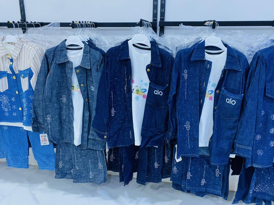 مول انيس
جديدنا اليوم من قسم الالبسة البناتي 👇
وصول سوت بناتي ومحير شي روعه موديلات حصريه تركي 

عرض بلاش سعار من 22 الف سوت القطعتين

وعرض بلاش سوت 3 قطع بسعر 25.000 الف 

وحياكم الله زورونا تجدون كل ماهو جديد ومميز 
العنوان قضاء الشرقاط الساحل الايسر اسديره وسطى الشارع العام


**إذا كنت صاحب هذا الإعلان وتريد حذفه لأي سبب، رجاءا أرسل رسالة إلى الدعم الفني**