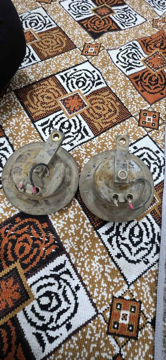 هورنات بوش للبيع الماني عنچه او زوج فلاش 12فولتيه
الاستفسار***********
