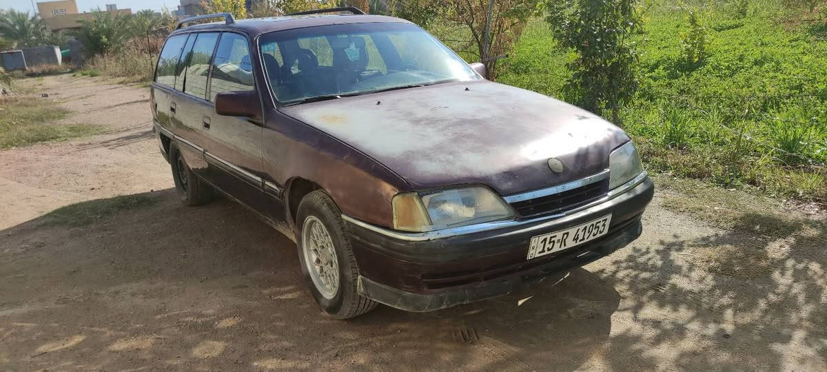 اوبل ستيشن موديل 93 رقم انبار انكليزي باسمي هزه بعدها ما ساقطه  محرك 2000 بي تنقيص قليل  كير عادي فتحة سقف شغاله كهربائيات شغاله  مابيها لا ضربه لاصبغ لامعجون بلاديه
سعرها 23  مكانها الحبانيه
***********
