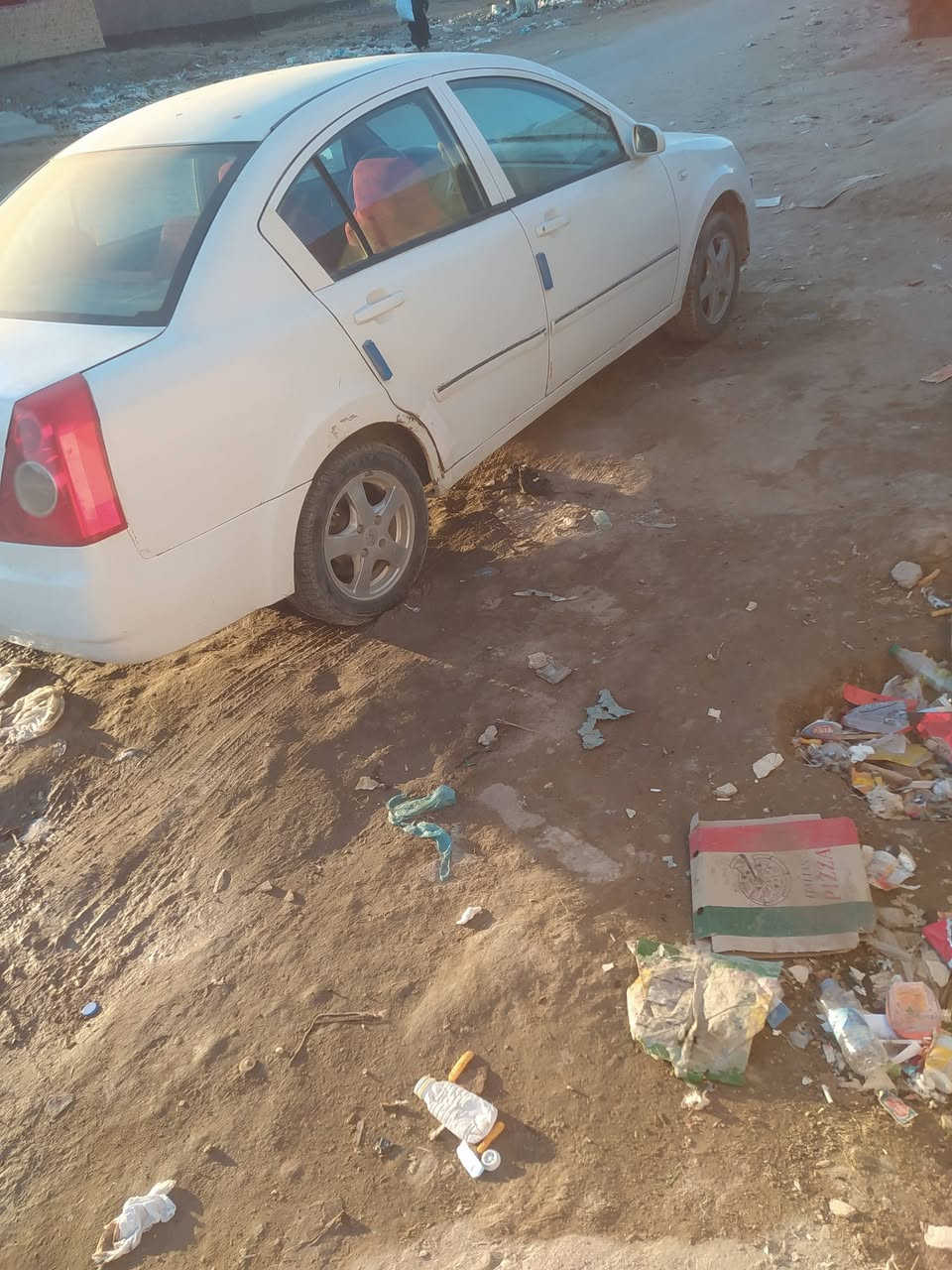 السلام عليكم للبيع اي فايف 2009رقم بابل مالكه يمي مكينه  تبخير  بيه مشط السياره شغاله وتمشي السعر 25وبيه مجال ارقم ***********
