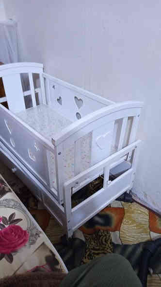 السلام عليكم كاروك للبيع جديد ما مستعمل 
الشراي يتصل***********
مكانه العماره حي الاسكان
