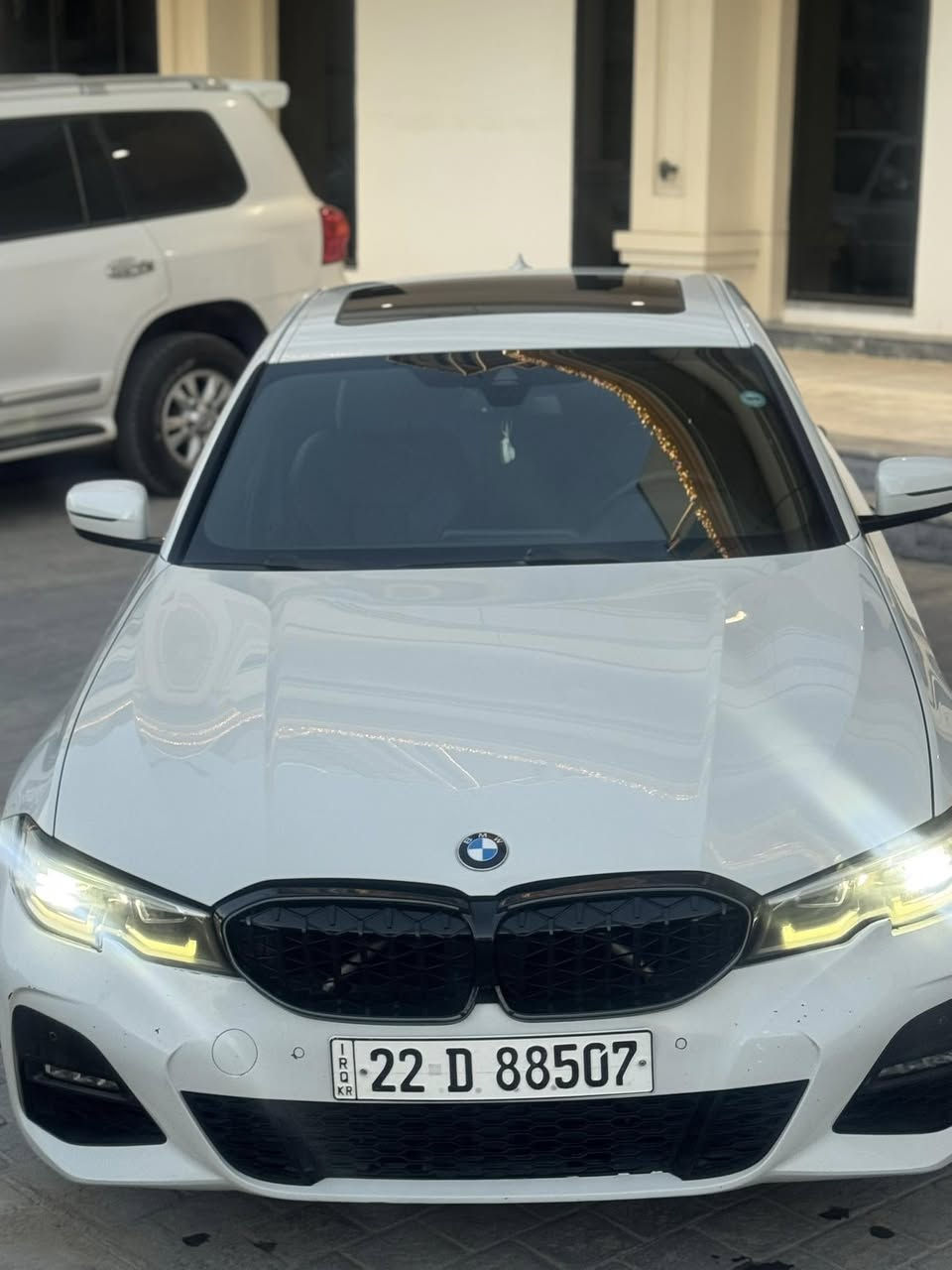 🔷 BMW 2021 | بيم دبليو 🔷

للناس اللي تدور على النظيف والفخم 👑

🚗 موديل: 2021
📍 الممشى: 40,000 مايل فقط
🎨 الحالة: بدون صبغ فول – هيكل نظيف 100%
⚙️ المواصفات: فول مواصفات

✨ تفاصيل المواصفات:
• مقاعد جلد أصلية بحالة ممتازة
• شاشة كبيرة مع نظام ملاحة
• كاميرات 360°
• حساسات أمامية وخلفية
• تشغيل بصمة
• فتحة سقف بانوراما
• نظام الدخول الذكي
• مثبت سرعة
• أزرار تحكم بالدركسون
• إضاءة داخلية أمبيانت
• نظام قيادة رياضي / عادي
• مكيف قوي وبارد ❄️

🔍 السيارة جاهزة للفحص بأي مكان
🧼 نظافة عالية من الداخل والخارج
⚡ استخدام شخصي وخفي

السعر🔥275ورقه وبيه مجال للطيبين 
***********📞
