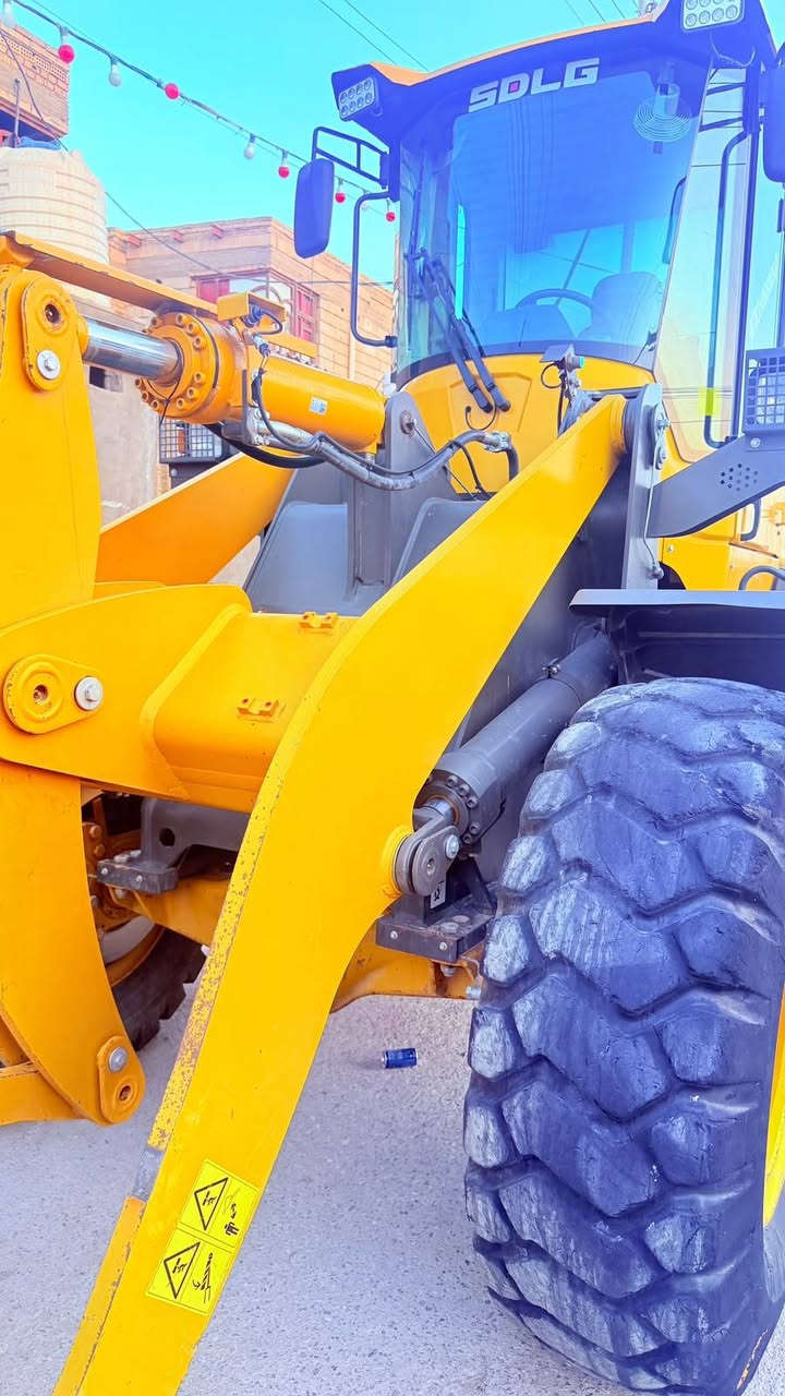 شفل للبيع SDLG حجم L936H موديل 2024 مكفول كفاله عامه كير ومحرك مكان ناصريه سوق الشيوخ ***********
***********
