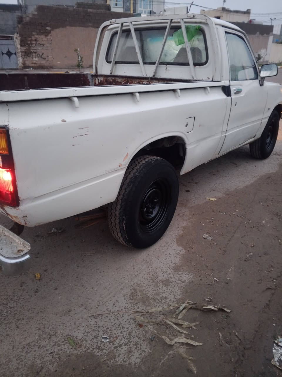 سلام عليكم 
بيكم 80 شاصي شرط بلاد گير شرط محرك بي صرف قليل 
كهربائيات كلها شغاله تدفئه شغاله زراگات ماء ماسحات 
سبير معلگ بمكانه سياره خير من الله نشاط فول ماناقصها شي كلشي موضح بل فيديو
سنويه موجوده بس بدون تحويل ورثه
سعر 20وبيها مجال قليل 
العنوان صلاح الدين طوز خورماتو 
***********
***********
