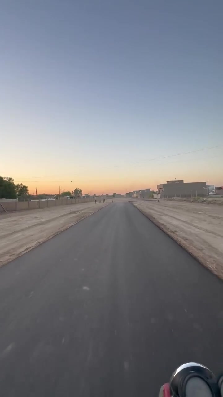 توجد لدينا قطع أراضي  زراعيه بمساحات مختلفه 
على طريق (سده _ محاويل ) مع توفر كافة الخدمات ( ماء * كهرباء * وتبليط )
للأستفسار مراجعة المكتب أو الاتصال
***********
